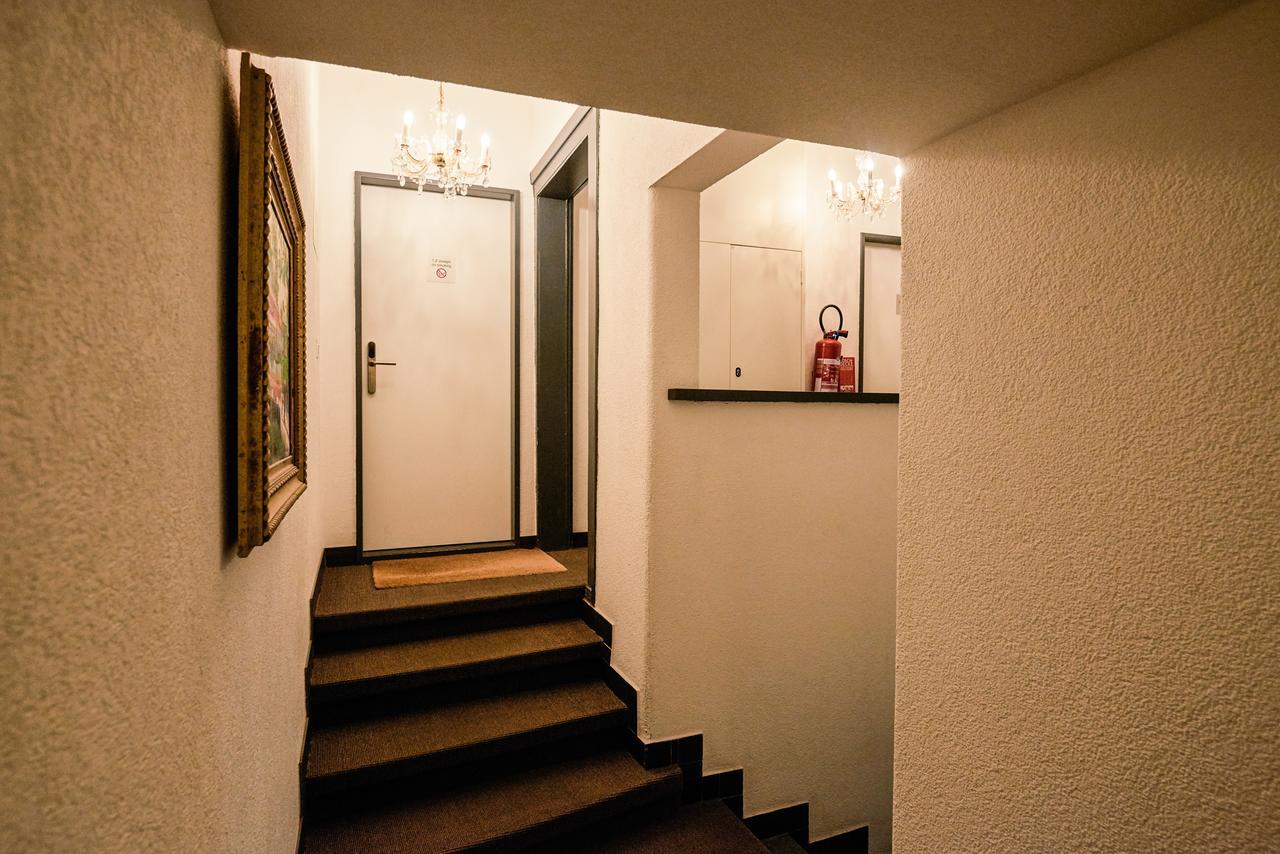 Aparthotel Hine Adon Φρίμπουργκ Εξωτερικό φωτογραφία